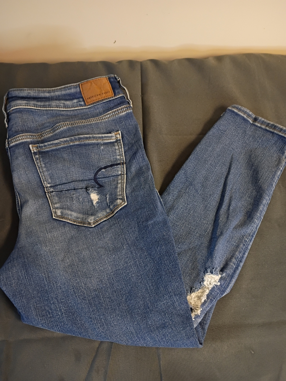 American Eagle Outfitters Blue Skinny Distressed Women's Jeans